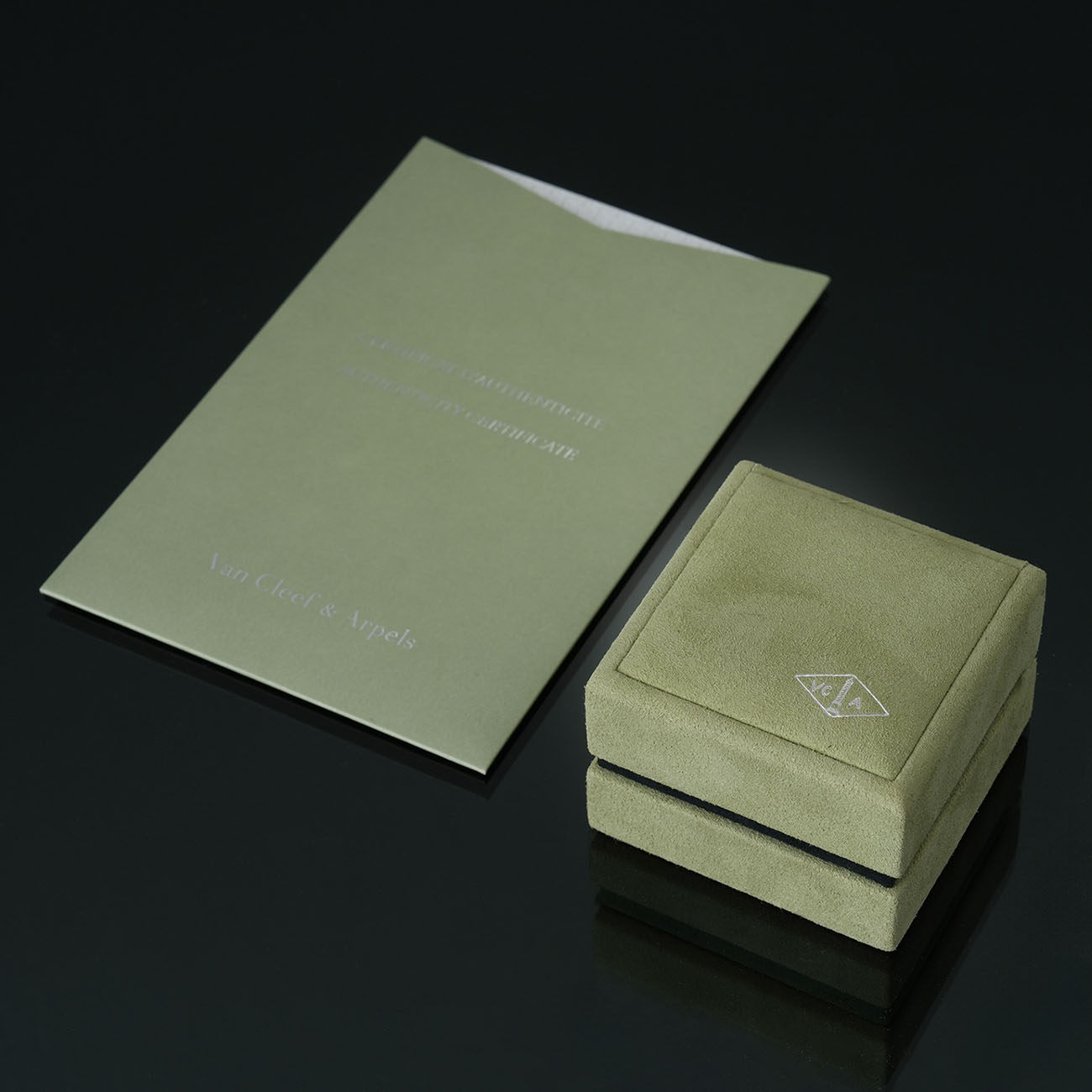 Van Cleef & Arpels(USED)반클리프앤아펠 스위트 알함브라 이어링
